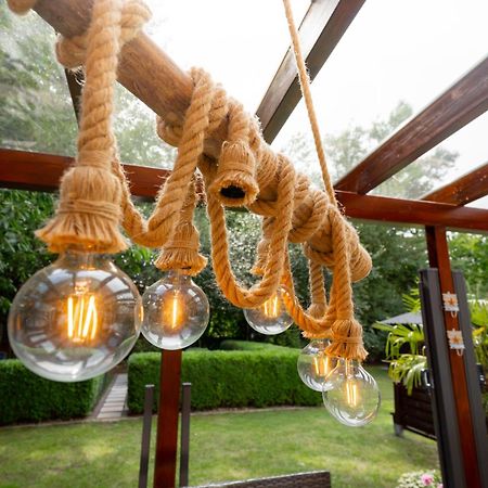 Leeloo S Sunlight Villa Hodenhagen Buitenkant foto