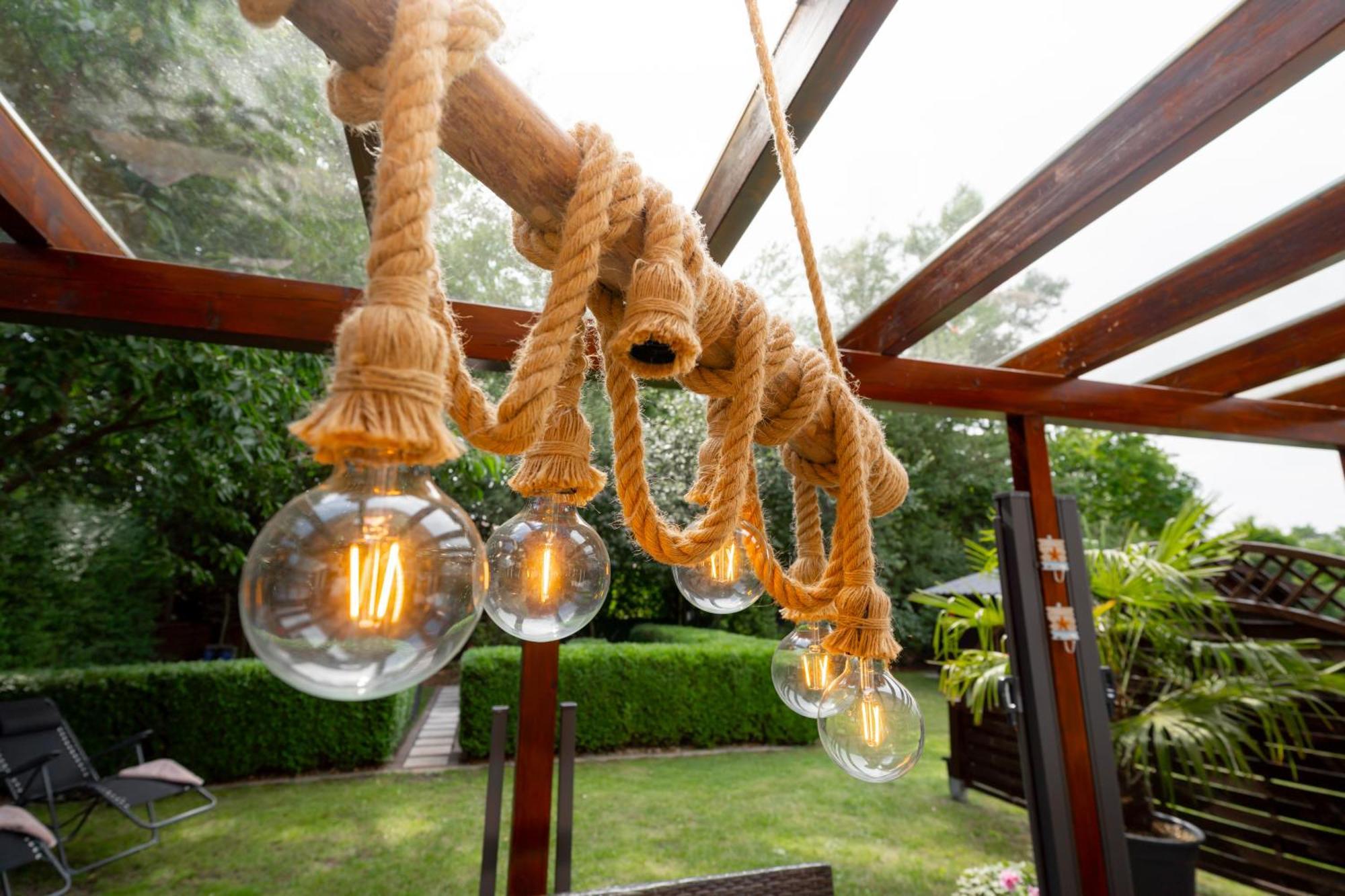 Leeloo S Sunlight Villa Hodenhagen Buitenkant foto
